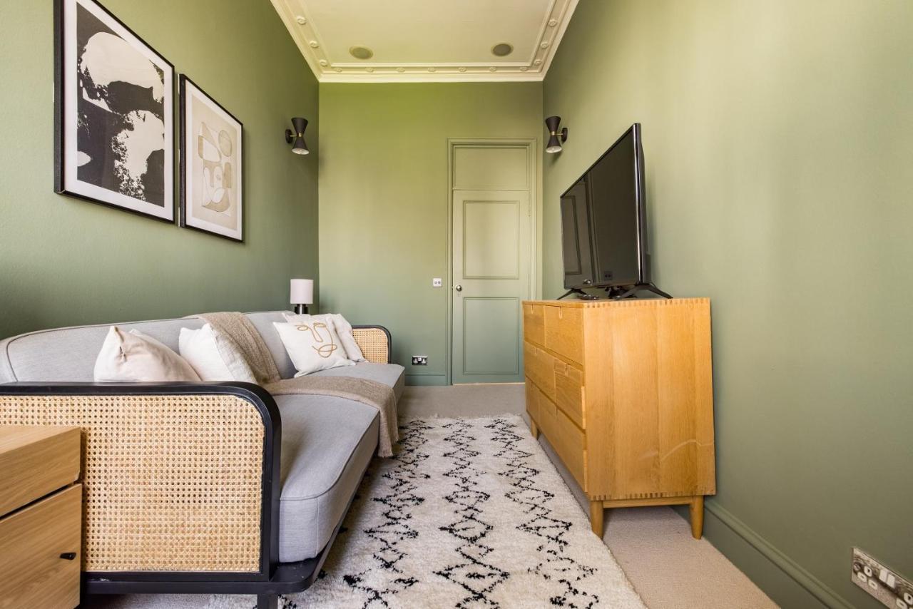 Апартаменты The Sussex Garden Retreat - Elegant 2Bdr Flat Лондон Экстерьер фото