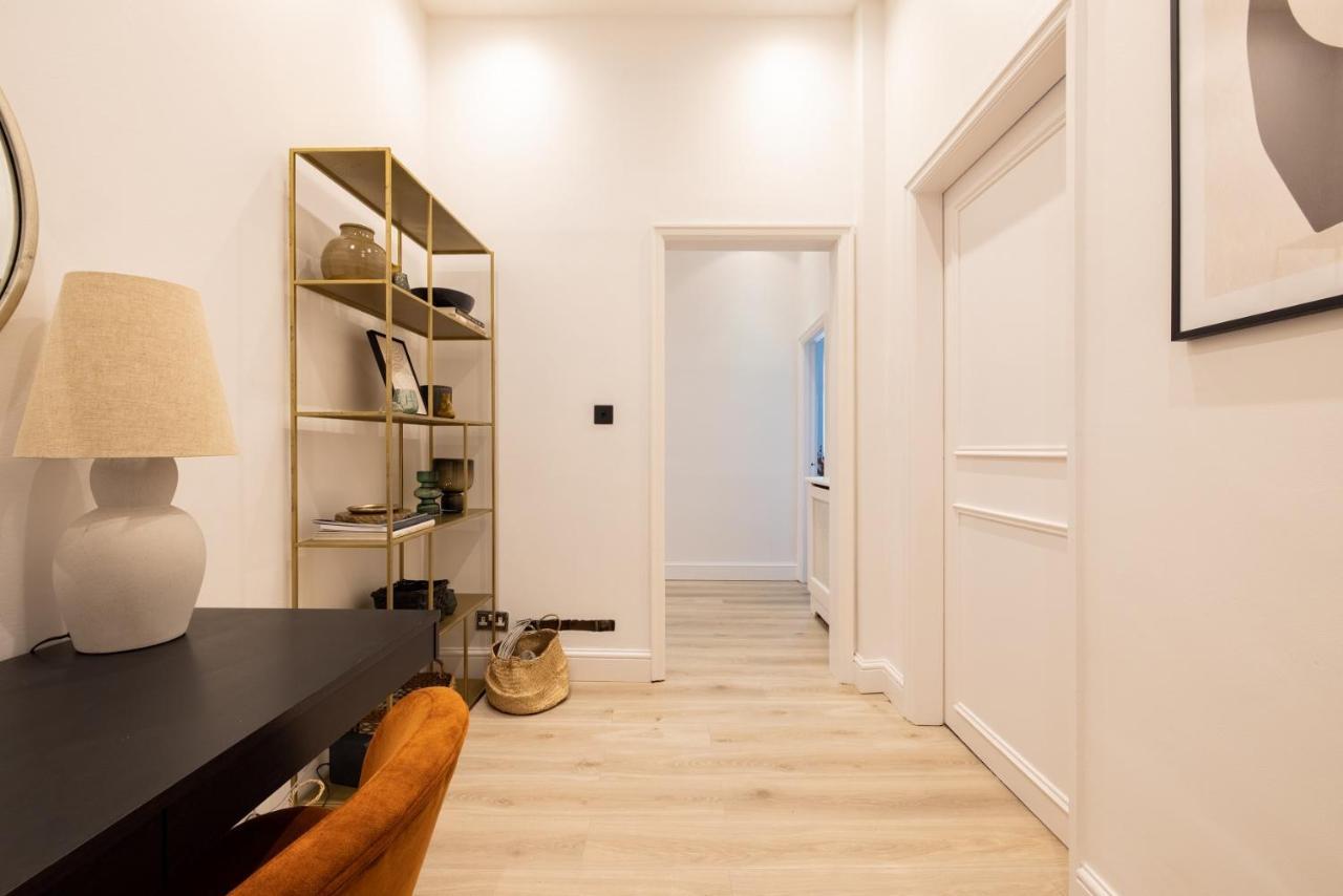 Апартаменты The Sussex Garden Retreat - Elegant 2Bdr Flat Лондон Экстерьер фото