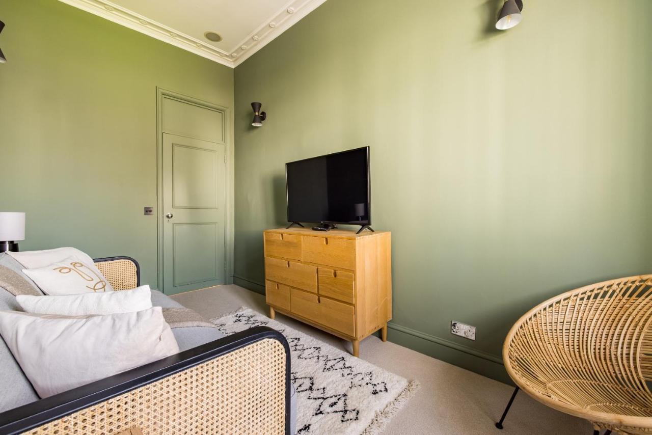 Апартаменты The Sussex Garden Retreat - Elegant 2Bdr Flat Лондон Экстерьер фото